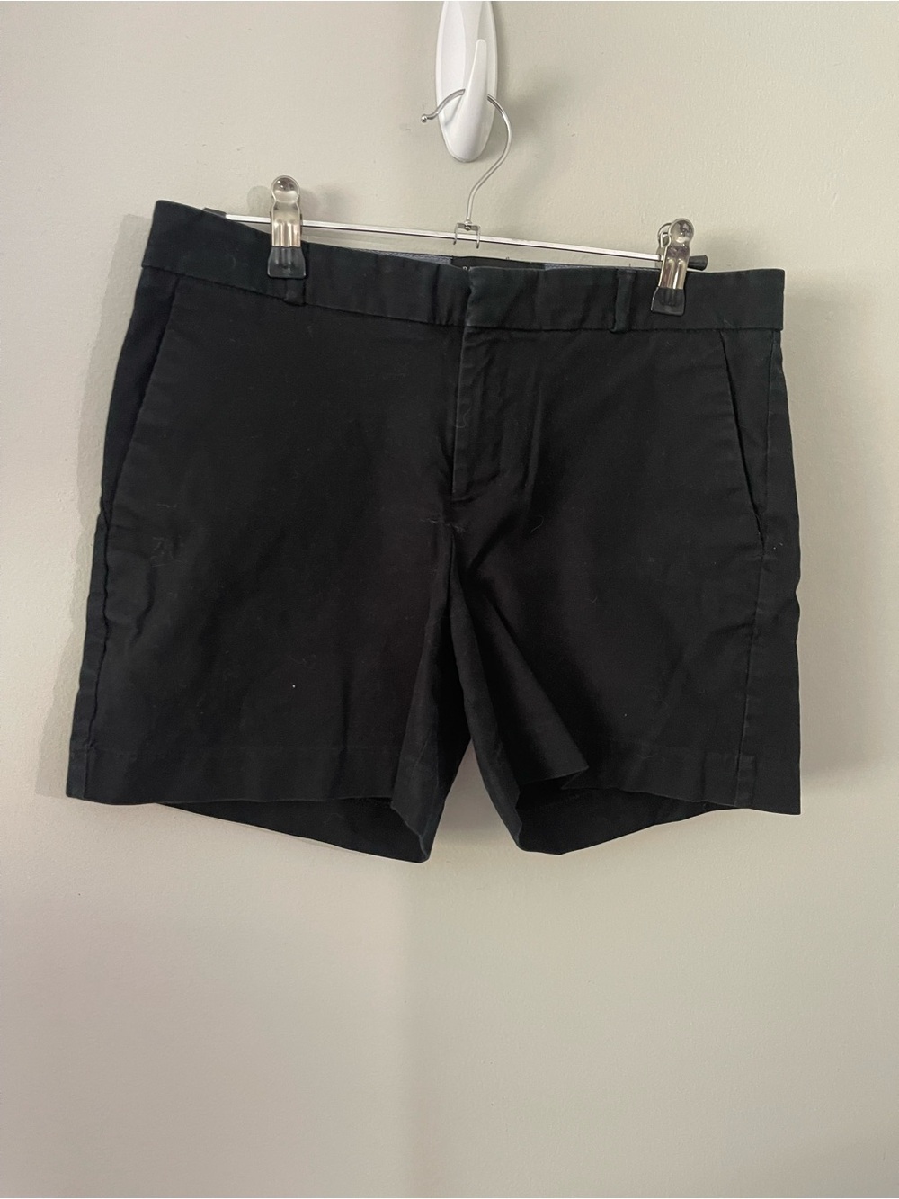 Banana Republic Classic Black Casual Shorts size 2